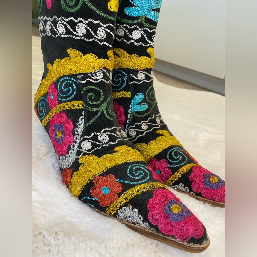 ⚡️Stunning Vintage 90s Neon Floral PSYCHEDELIC Embroidered Kilim Art Heeled Boot - Picture 8 of 16